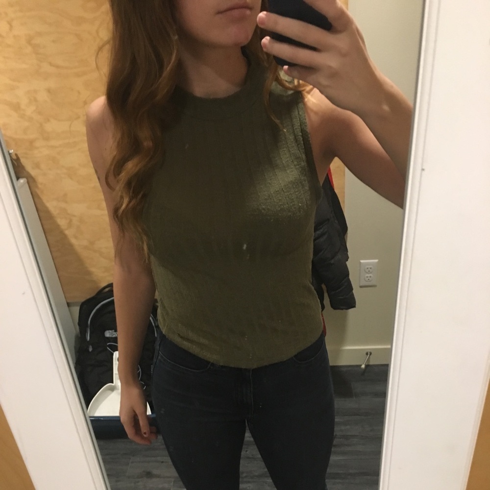 American Eagle top